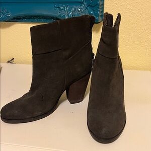Arturo Chiang Dark Brown Suede Heeled Boots